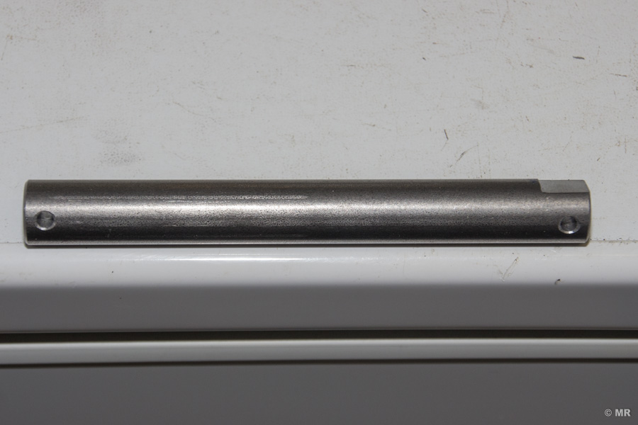 Steyr 288: neue Bolzen für die originale Sitzkonsole Steyr 288: neue Bolzen für die originale Sitzkonsole