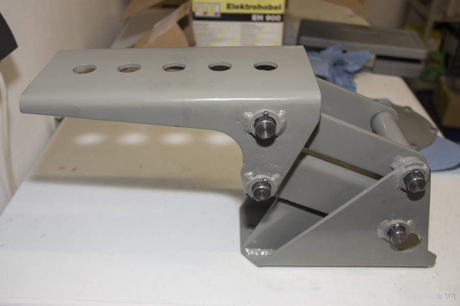 Steyr 288: fertig zusammengebaute original Sitzkonsole Steyr 288: fertig zusammengebaute original Sitzkonsole