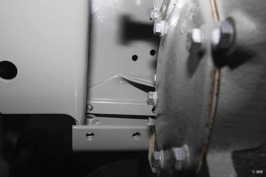 Steyr 288: Verschraubung mit Hilfe der Gewindeleiste Steyr 288: Verschraubung mit Hilfe der Gewindeleiste