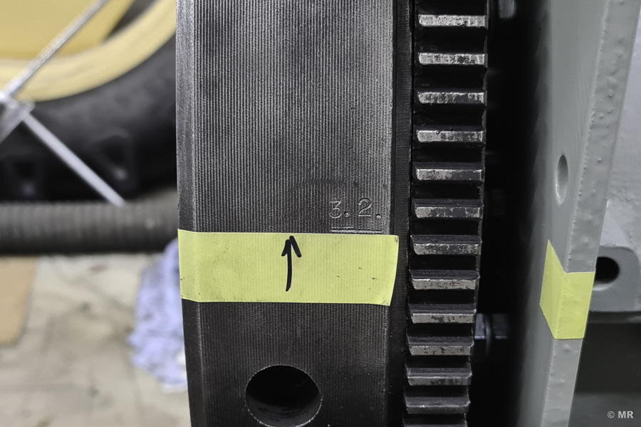 Steyr 288: neue Markierung am Schwung für den OT des 3. und 2. Zylinders Steyr 288: neue Markierung am Schwung für den OT des 3. und 2. Zylinders