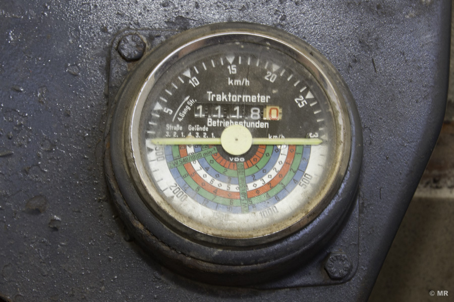 Steyr 288: Traktormeter vor der Restauration Steyr 288: Traktormeter vor der Restauration