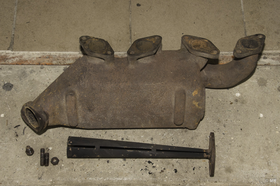 Steyr 288: Auspuffsammler vor der Restaurierung Steyr 288: Auspuffsammler vor der Restaurierung