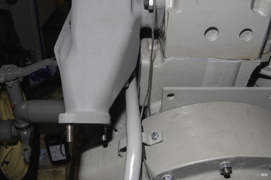 Steyr 288: Abstand zwischen Auspuff und Hydraulikleitung Steyr 288: Abstand zwischen Auspuff und Hydraulikleitung