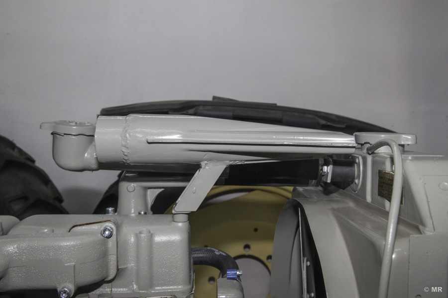 Steyr 288: Luftansaugtrichter Steyr 288: Luftansaugtrichter