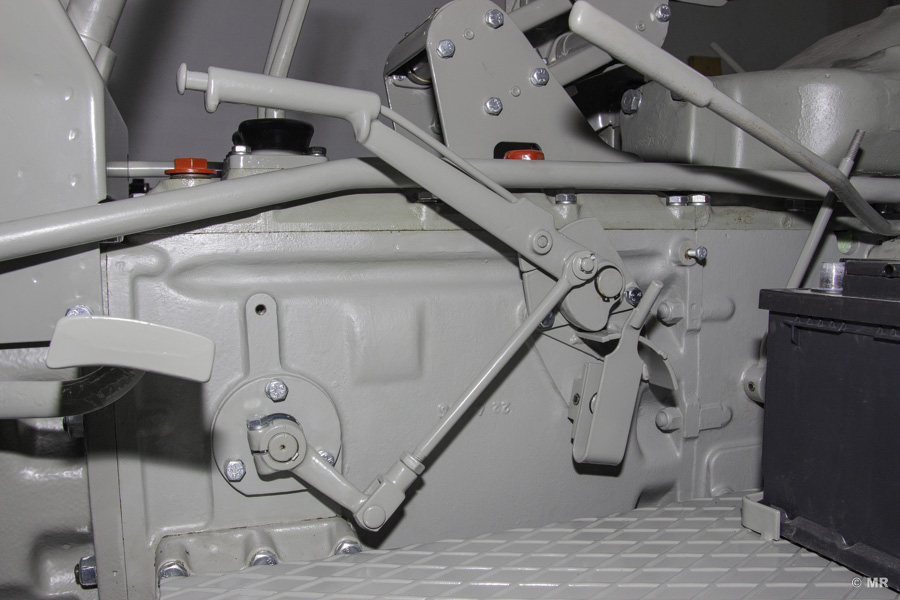 Steyr 288: Betätigungsmechanismus für die Lamellenkupplung Steyr 288: Betätigungsmechanismus für die Lamellenkupplung
