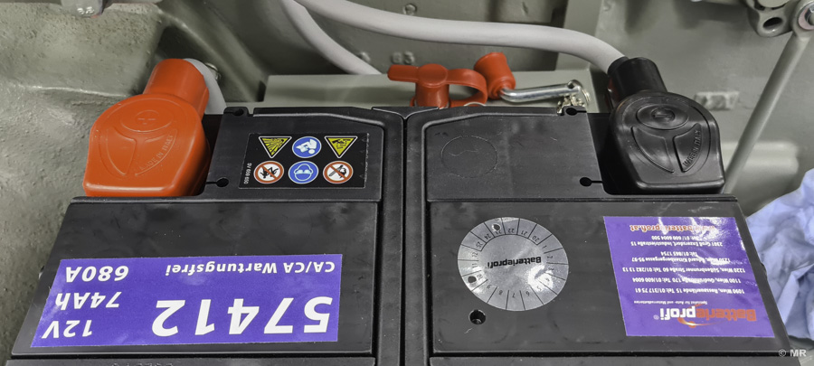 Steyr 288: Leitungsführung - Anschluss Starterbatterie Steyr 288: Leitungsführung - Anschluss Starterbatterie