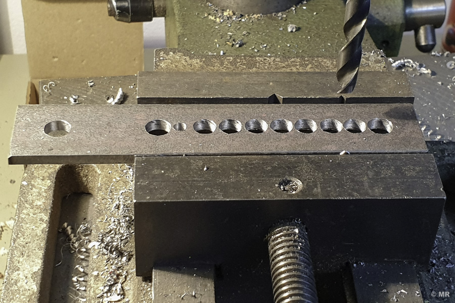 Steyr 288: neuen Riemenspanner fertigen; Bohren Steyr 288: neuen Riemenspanner fertigen; Bohren