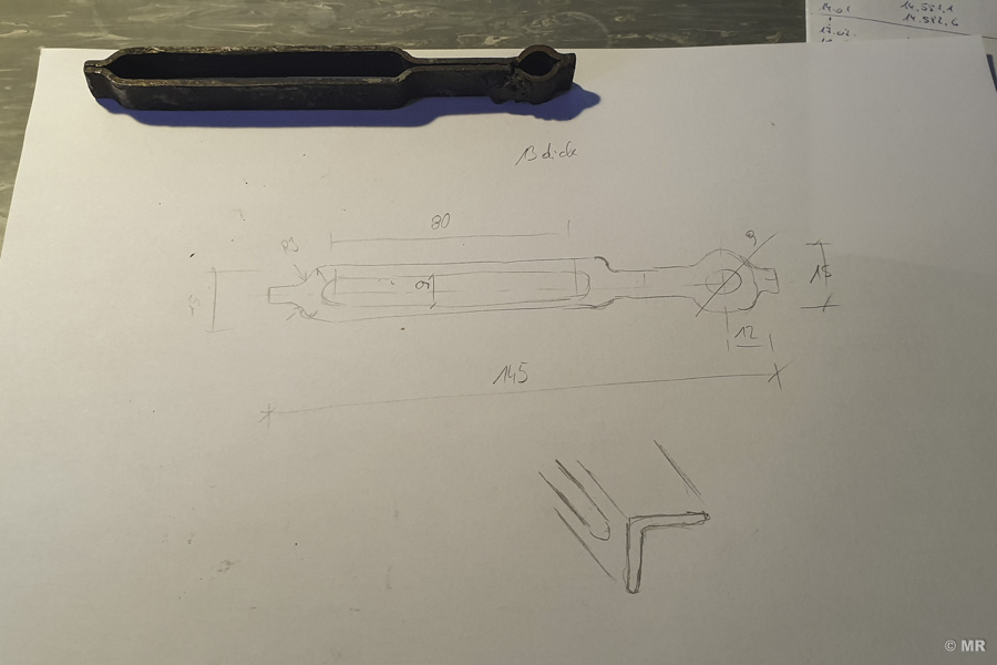 Steyr 288: originaler Riemenspanner und Handskizze zur Nachfertigung Steyr 288: originaler Riemenspanner und Handskizze zur Nachfertigung