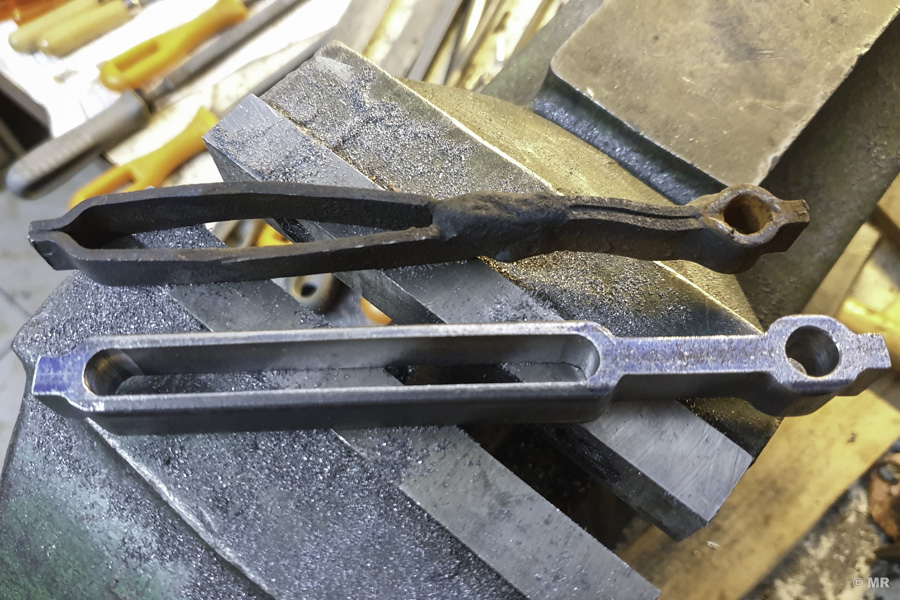 Steyr 288: alter und neuer Riemenspanner Steyr 288: alter und neuer Riemenspanner